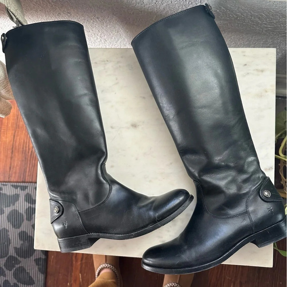 Frye Melissa Button Back Zip Riding Boot - Picture 5 of 8